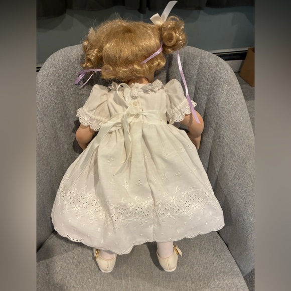 Danbury Mint Patience 19 inch porcelain doll - Picture 3 of 8